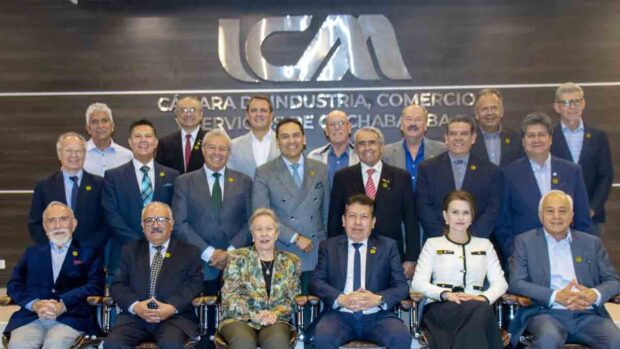 ICAM cumple 104 años