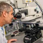 primer implante médula espinal