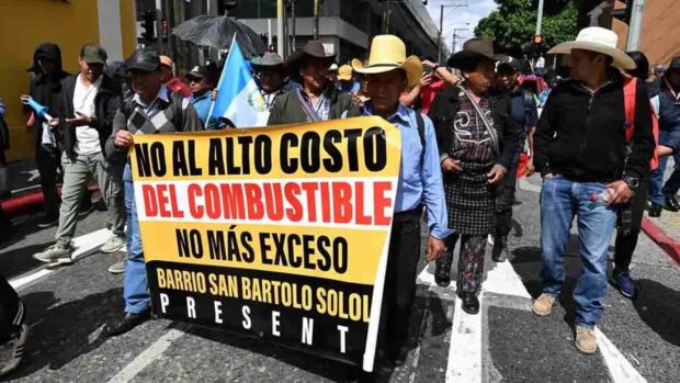 protestas en Guatemala por alza de combustibles