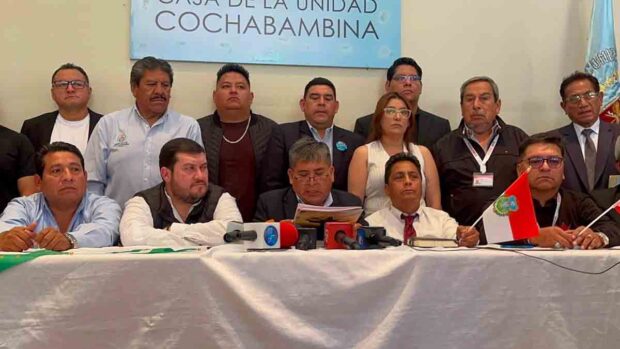 cívicos exigen a Paz reunirse
